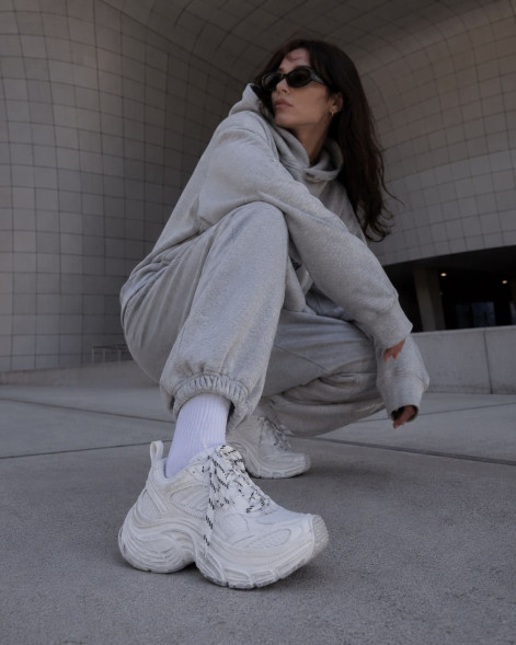 Женские кроссовки Balenciaga 6XL Sneaker Worn-Out-White