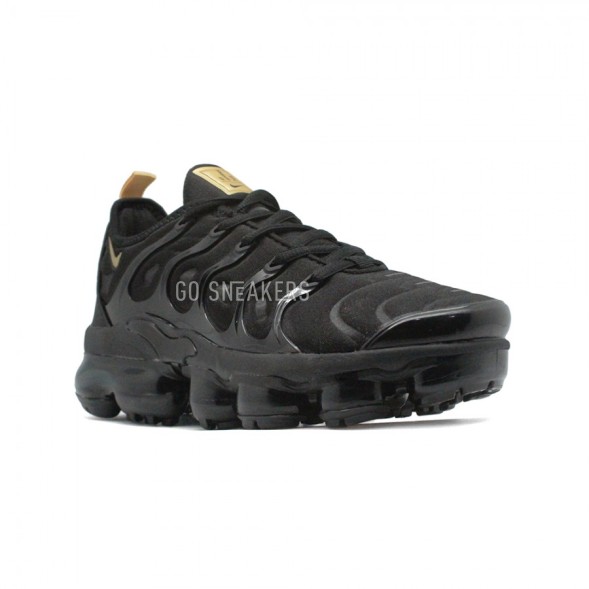 Женские кроссовки Nike Air Vapormax Plus Black-Gold