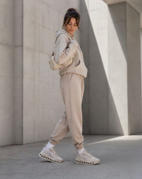On Cloudtilt x LOEWE Sand