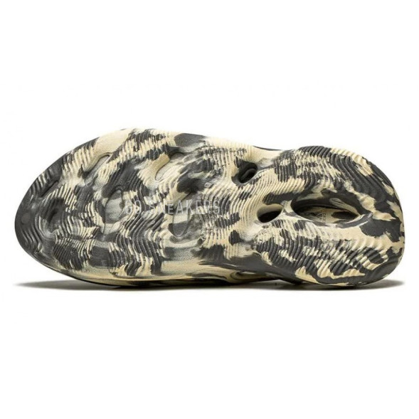 Унисекс кроссовки для бега Adidas YEEZY FOAM MXT MOON GRAY