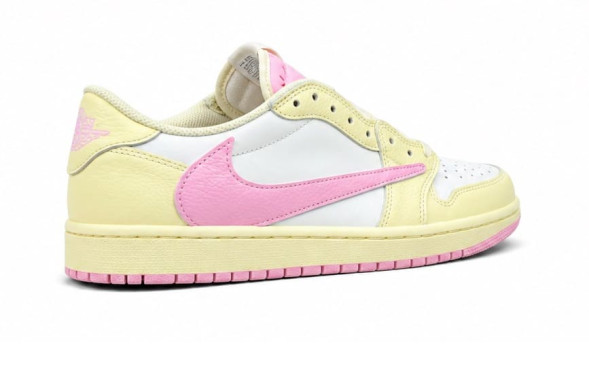 Женские кроссовки Travis Scott x Nike Air Jordan 1 OG Muslin Shy Pink