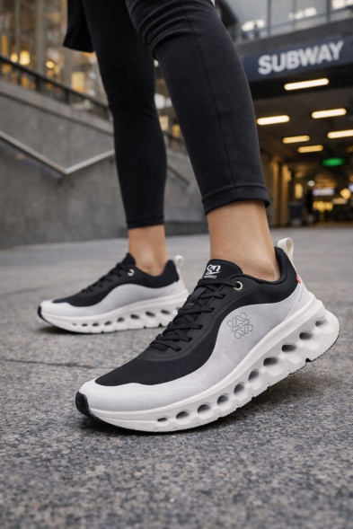 Унисекс кроссовки On Running Cloudtilt White/Black